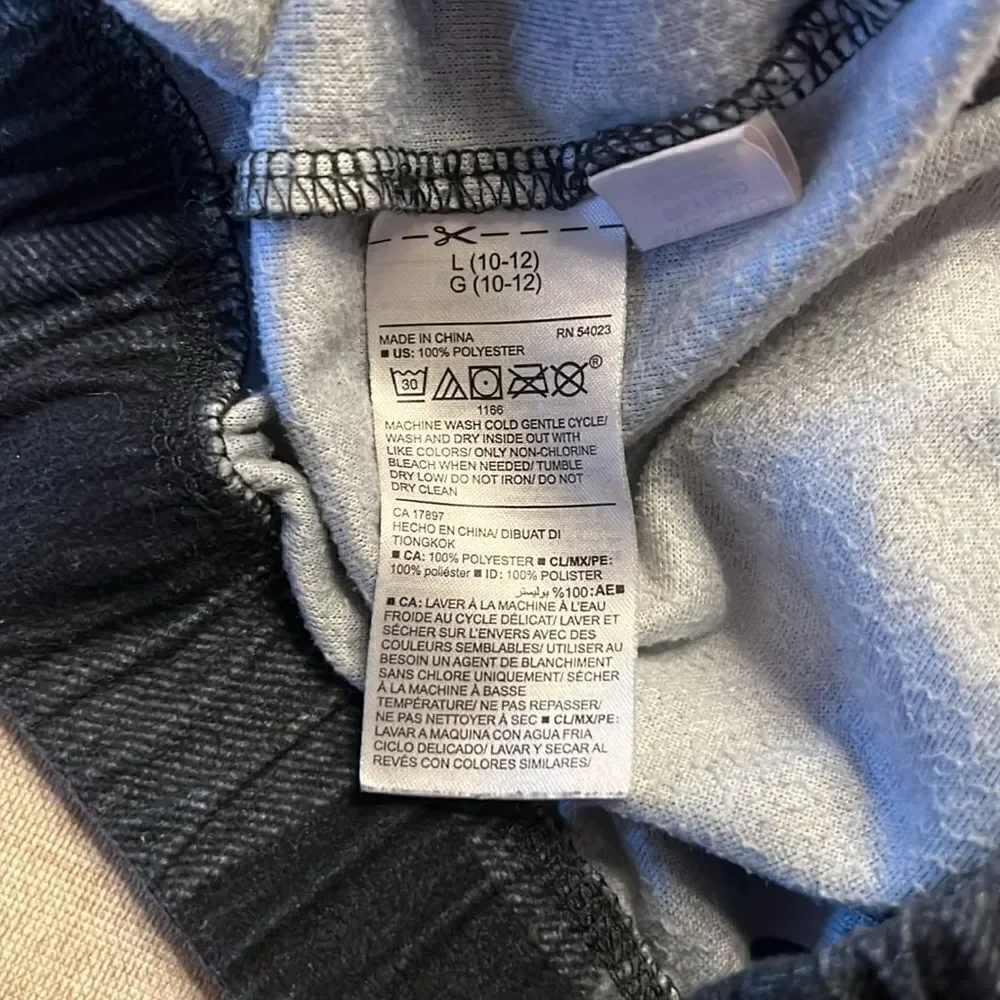 Old Navy Youth boys size large (10/12) gray & black polyester pajama pants.